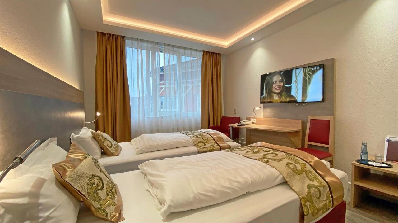 Hotel Danner ไรน์เฟลเดิน ภายนอก รูปภาพ
