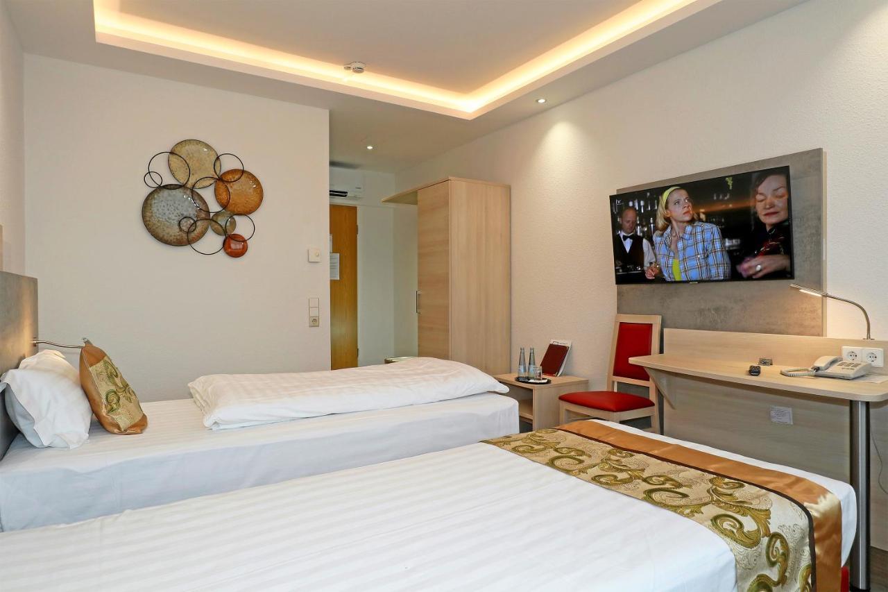 Hotel Danner ไรน์เฟลเดิน ภายนอก รูปภาพ