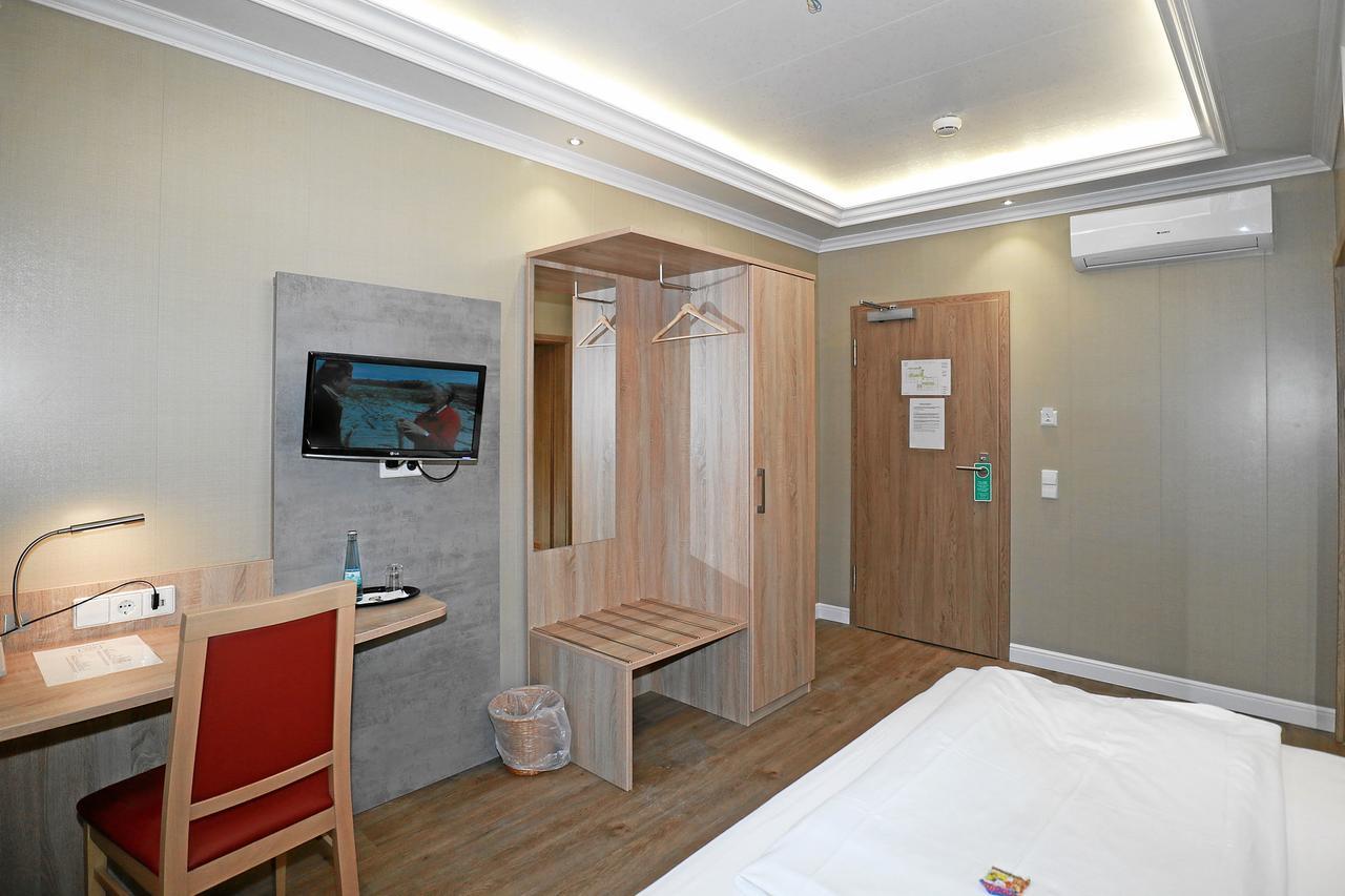 Hotel Danner ไรน์เฟลเดิน ภายนอก รูปภาพ