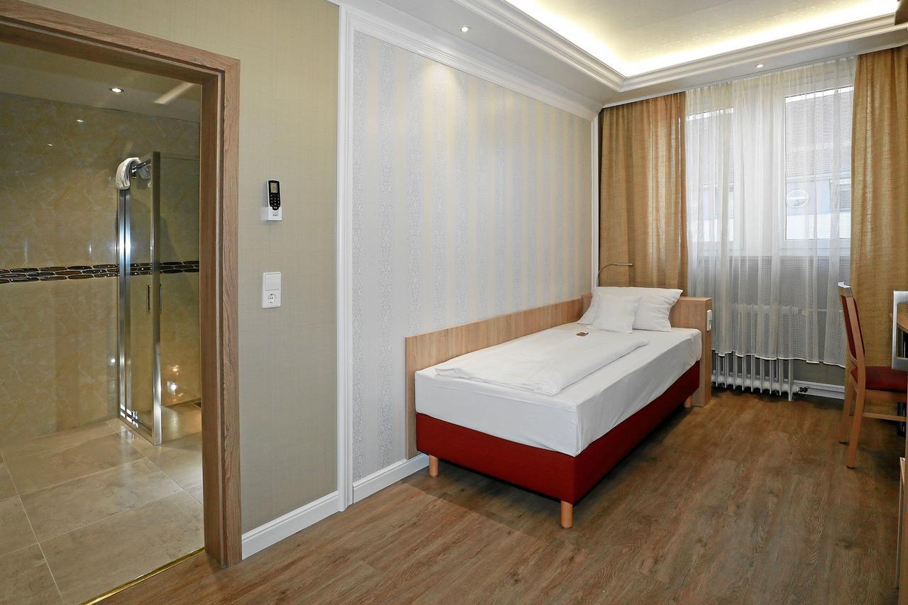 Hotel Danner ไรน์เฟลเดิน ภายนอก รูปภาพ