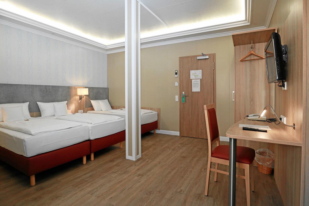 Hotel Danner ไรน์เฟลเดิน ภายนอก รูปภาพ