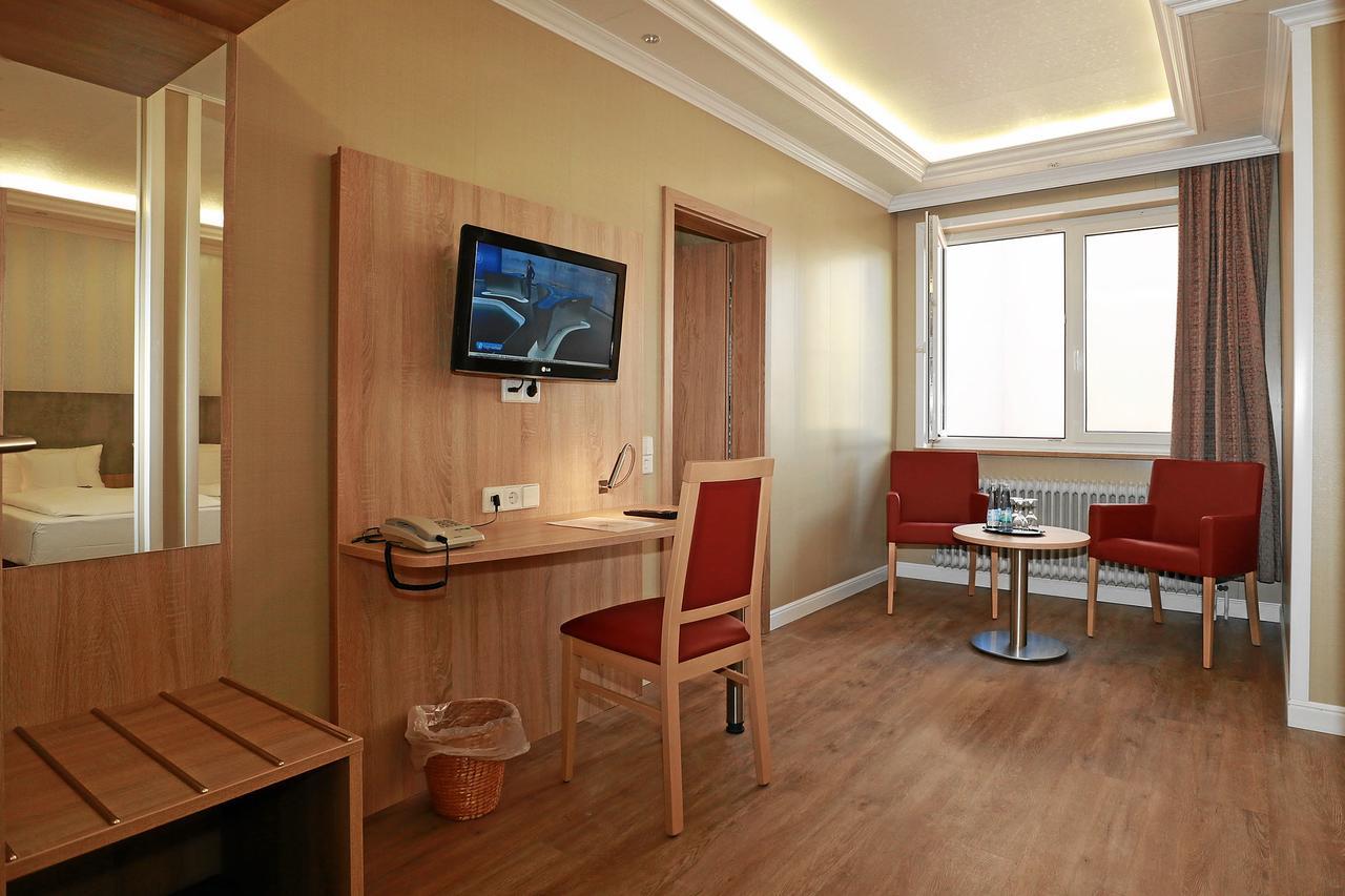 Hotel Danner ไรน์เฟลเดิน ภายนอก รูปภาพ