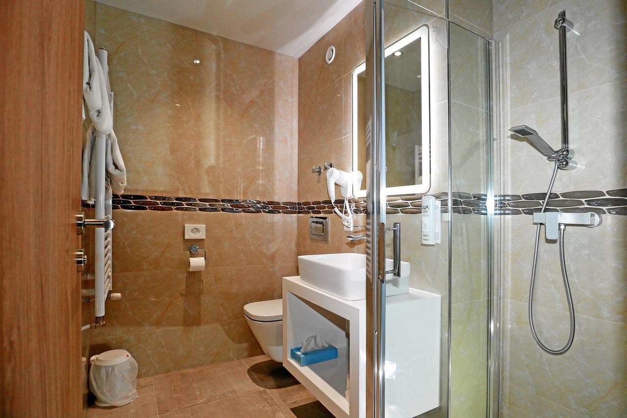 Hotel Danner ไรน์เฟลเดิน ภายนอก รูปภาพ