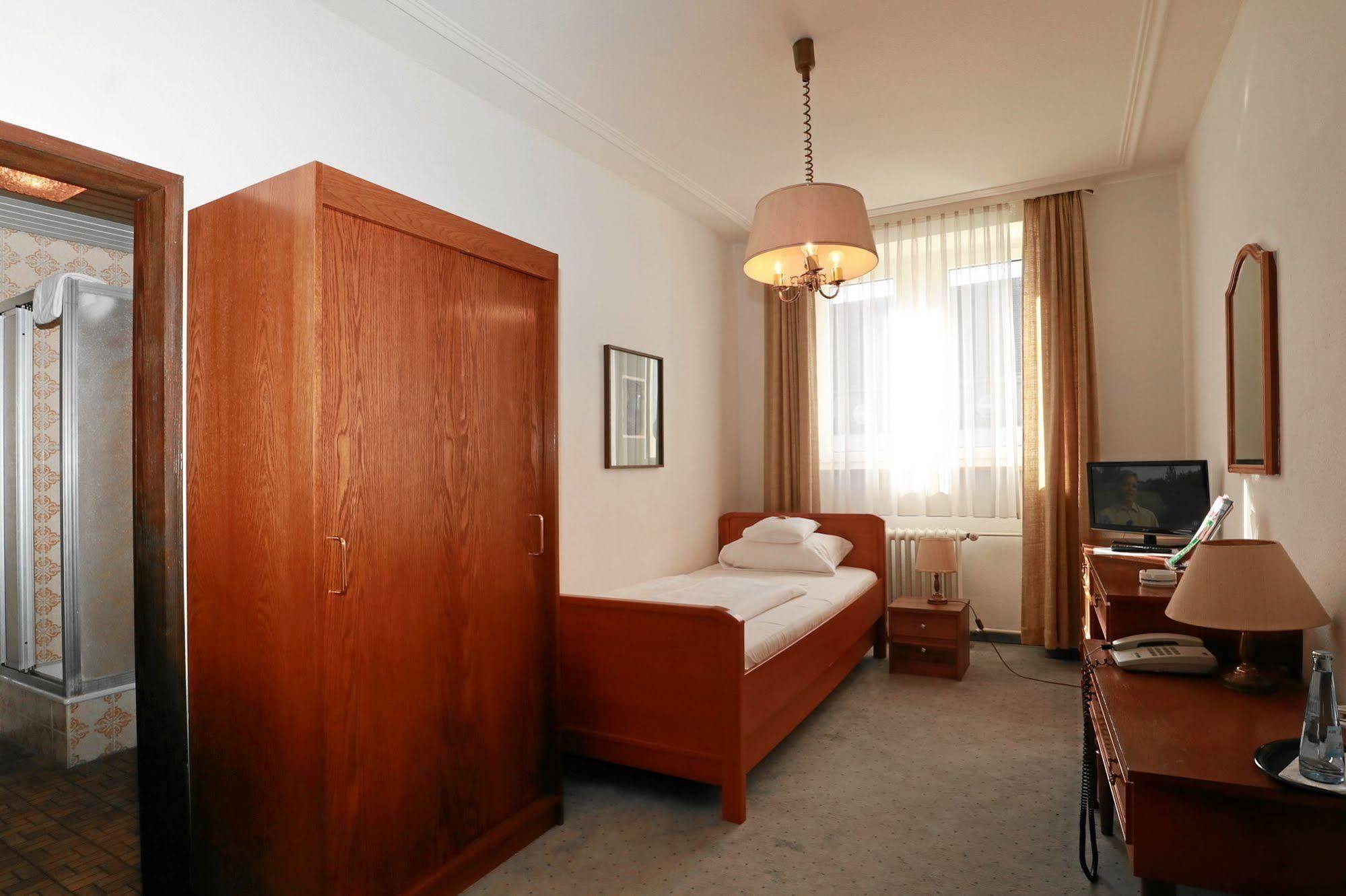 Hotel Danner ไรน์เฟลเดิน ภายนอก รูปภาพ